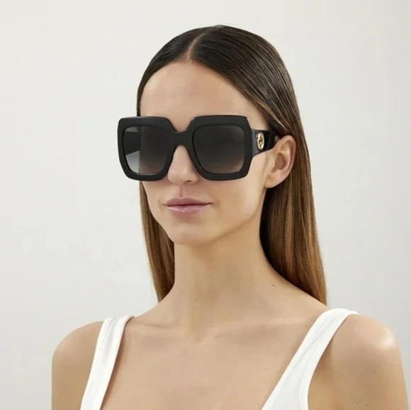 Gucci | Accessories | New Gucci Oversized Square Womens  display picture 1